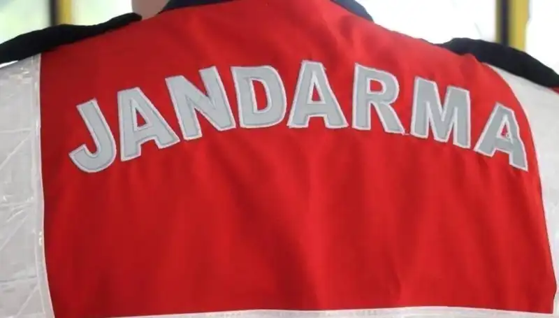 Muğla'da Silahlı Kavga: Bir Kişi Yaralandı ve Olayın Ardındaki Gözlemler