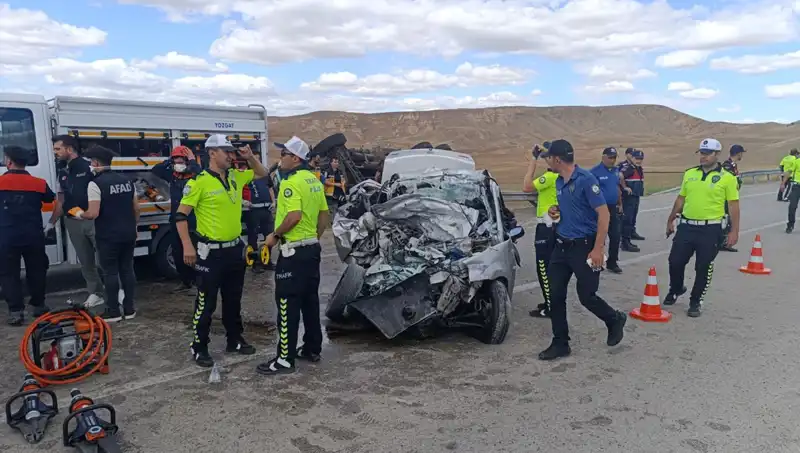 Yozgat'ta Feci Trafik Kazası: 3 Can Gitti, 2 Kişi Yaralandı