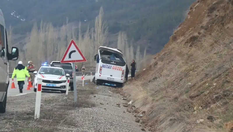 Oltu'da İşçi Servisi Kazasında Çok Sayıda Yaralı: Olayın Ayrıntıları Ortaya Çıktı