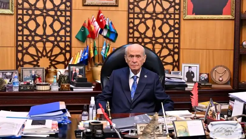 Bahçeli'den Galatasaray'a Özel Kutlama: Şampiyonluk Sevinci