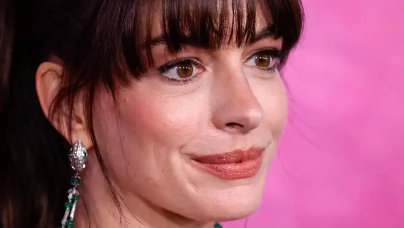 Hollywood Yıldızlarının Şoke Eden Estetik Trendi: Ölü İnsan Derisi Enjeksiyonu