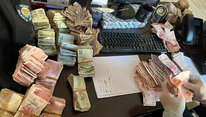 Dilencinin Üzerinden Çıkan Binlerce TL, Şehirde Şok Etkisi Yarattı